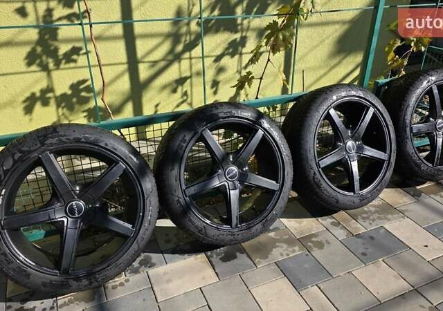 Черный Додж Челенджер, объемом двигателя 5.65 л и пробегом 139 тыс. км за 27000 $, фото 26 на Automoto.ua