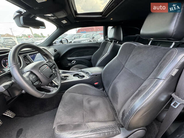 Черный Додж Челенджер, объемом двигателя 3.6 л и пробегом 81 тыс. км за 21990 $, фото 36 на Automoto.ua