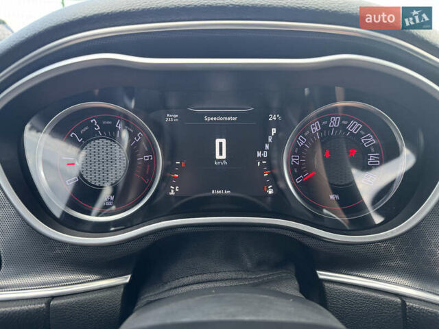 Черный Додж Челенджер, объемом двигателя 3.6 л и пробегом 81 тыс. км за 21990 $, фото 27 на Automoto.ua