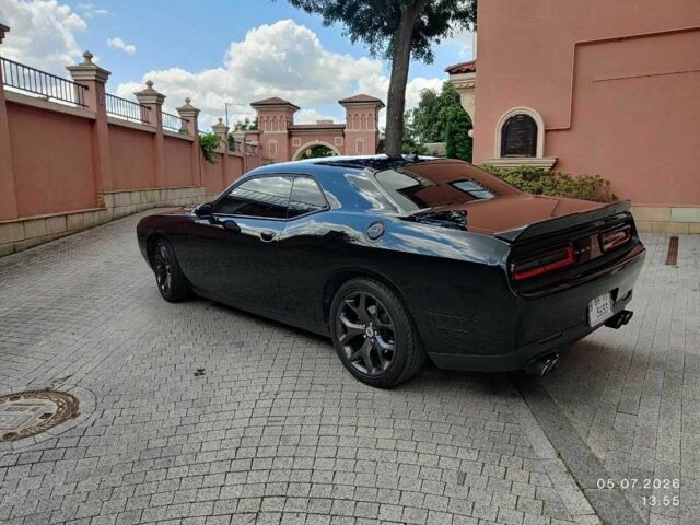 Чорний Додж Challenger, об'ємом двигуна 3.6 л та пробігом 52 тис. км за 20124 $, фото 5 на Automoto.ua