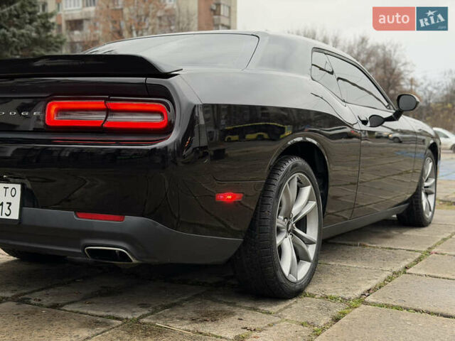 Чорний Додж Challenger, об'ємом двигуна 3.6 л та пробігом 165 тис. км за 22500 $, фото 18 на Automoto.ua