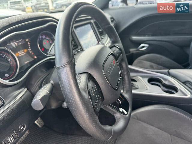 Черный Додж Челенджер, объемом двигателя 3.6 л и пробегом 81 тыс. км за 21990 $, фото 21 на Automoto.ua