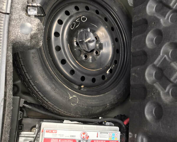 Черный Додж Челенджер, объемом двигателя 3.6 л и пробегом 124 тыс. км за 19500 $, фото 14 на Automoto.ua