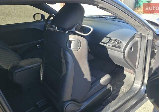 Черный Додж Челенджер, объемом двигателя 5.65 л и пробегом 139 тыс. км за 27000 $, фото 22 на Automoto.ua