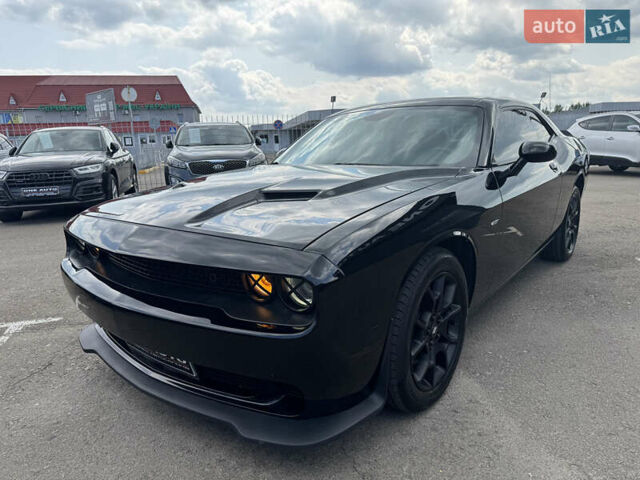 Черный Додж Челенджер, объемом двигателя 3.6 л и пробегом 81 тыс. км за 21990 $, фото 1 на Automoto.ua