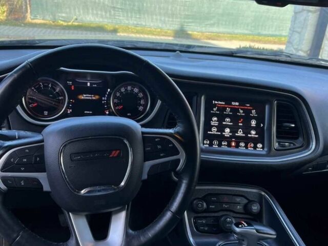 Черный Додж Челенджер, объемом двигателя 3.6 л и пробегом 76 тыс. км за 14700 $, фото 8 на Automoto.ua