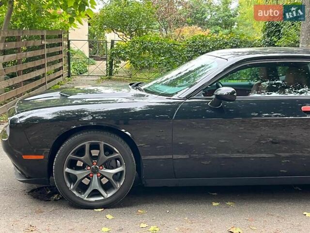 Додж Челенджер 2018 в Киеве на Automoto.ua Черный Додж Челенджер, объемом двигателя 3.6 л и пробегом 137 тыс. км за 21290 $, фото 7 на Automoto.ua