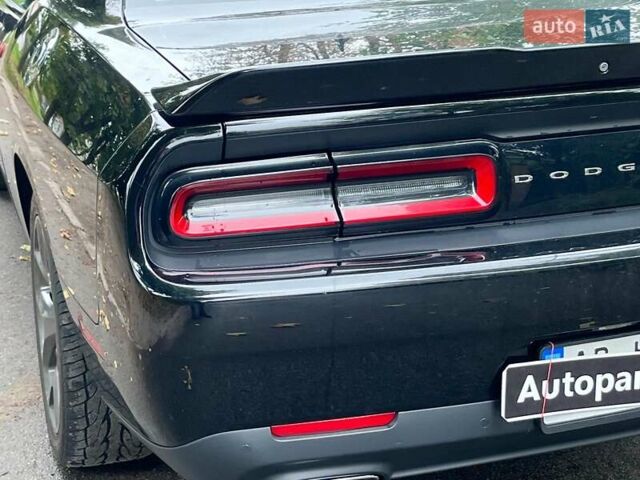 Додж Челенджер 2018 в Киеве на Automoto.ua Черный Додж Челенджер, объемом двигателя 3.6 л и пробегом 137 тыс. км за 21290 $, фото 10 на Automoto.ua