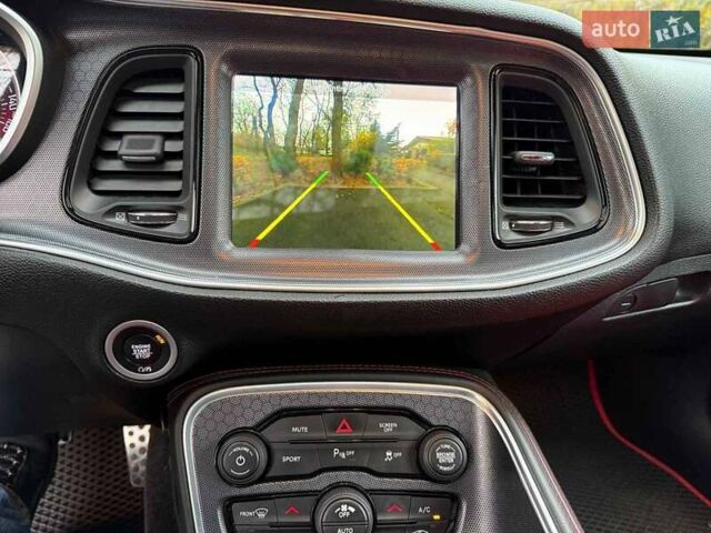 Черный Додж Челенджер, объемом двигателя 3.6 л и пробегом 137 тыс. км за 19740 $, фото 21 на Automoto.ua