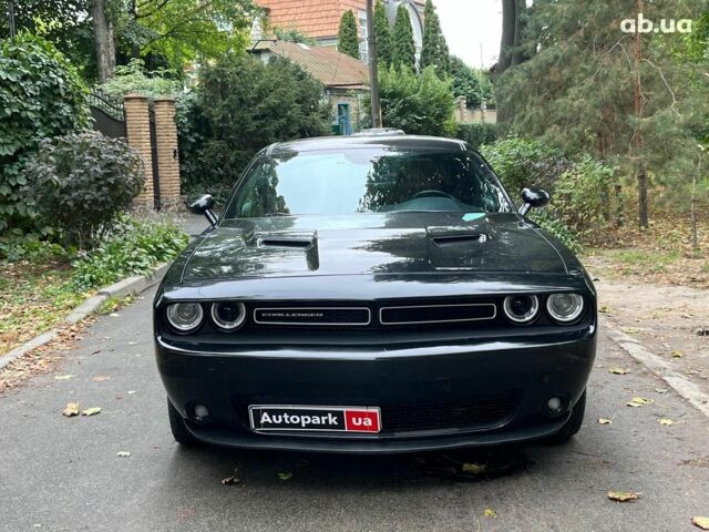 Додж Челенджер 2018 в Киеве на Automoto.ua Черный Додж Челенджер, объемом двигателя 3.6 л и пробегом 137 тыс. км за 21290 $, фото 1 на Automoto.ua
