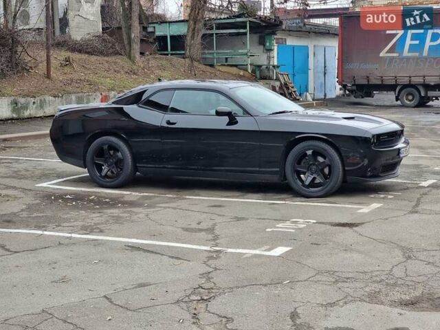 Додж Челенджер 2018 в Киеве на Automoto.ua Черный Додж Челенджер, объемом двигателя 3.61 л и пробегом 90 тыс. км за 24000 $, фото 4 на Automoto.ua