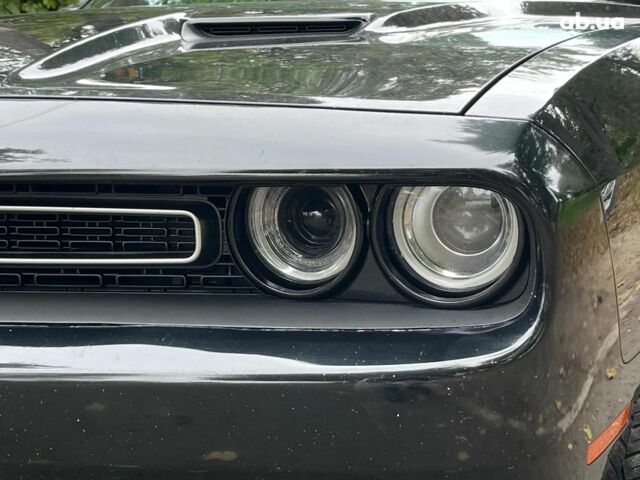 Додж Челенджер 2018 в Киеве на Automoto.ua Черный Додж Челенджер, объемом двигателя 3.6 л и пробегом 137 тыс. км за 21290 $, фото 6 на Automoto.ua