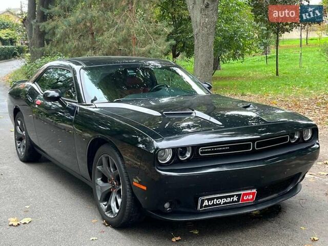Додж Челенджер 2018 в Киеве на Automoto.ua Черный Додж Челенджер, объемом двигателя 3.6 л и пробегом 137 тыс. км за 21290 $, фото 3 на Automoto.ua