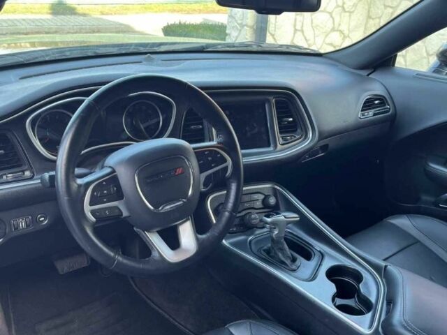 Черный Додж Челенджер, объемом двигателя 3.6 л и пробегом 76 тыс. км за 14700 $, фото 9 на Automoto.ua