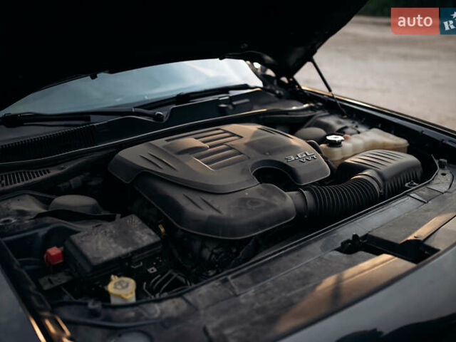 Черный Додж Челенджер, объемом двигателя 3.6 л и пробегом 86 тыс. км за 22500 $, фото 11 на Automoto.ua