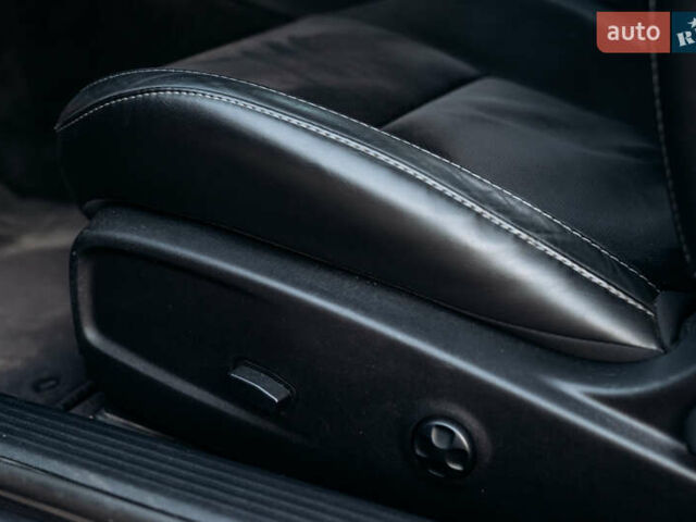 Черный Додж Челенджер, объемом двигателя 3.6 л и пробегом 86 тыс. км за 22500 $, фото 9 на Automoto.ua