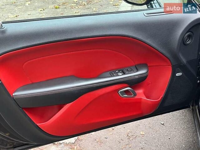 Додж Челенджер 2018 в Киеве на Automoto.ua Черный Додж Челенджер, объемом двигателя 3.6 л и пробегом 137 тыс. км за 21290 $, фото 23 на Automoto.ua