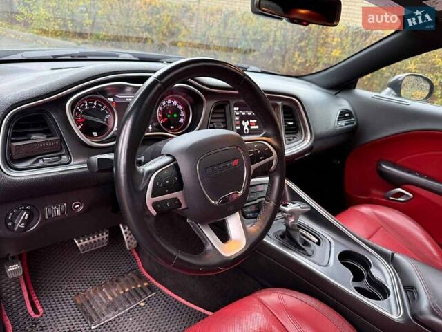 Черный Додж Челенджер, объемом двигателя 3.6 л и пробегом 137 тыс. км за 19740 $, фото 18 на Automoto.ua