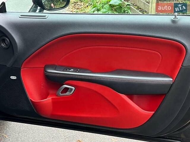 Додж Челенджер 2018 в Киеве на Automoto.ua Черный Додж Челенджер, объемом двигателя 3.6 л и пробегом 137 тыс. км за 21290 $, фото 14 на Automoto.ua