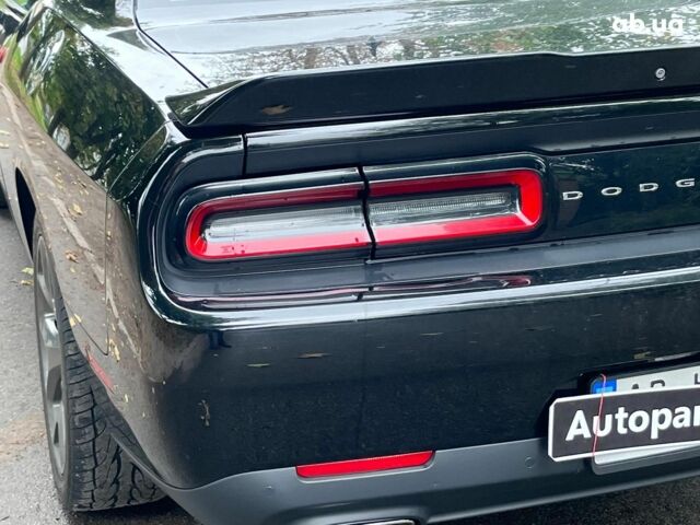 Додж Челенджер 2018 в Киеве на Automoto.ua Черный Додж Челенджер, объемом двигателя 3.6 л и пробегом 137 тыс. км за 21290 $, фото 10 на Automoto.ua