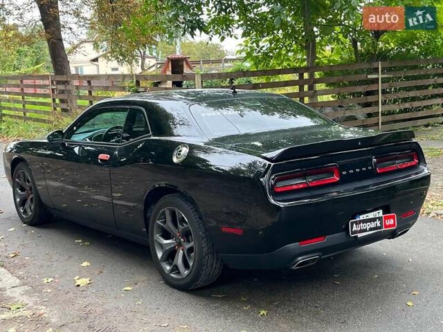 Додж Челенджер 2018 в Киеве на Automoto.ua Черный Додж Челенджер, объемом двигателя 3.6 л и пробегом 137 тыс. км за 21290 $, фото 8 на Automoto.ua