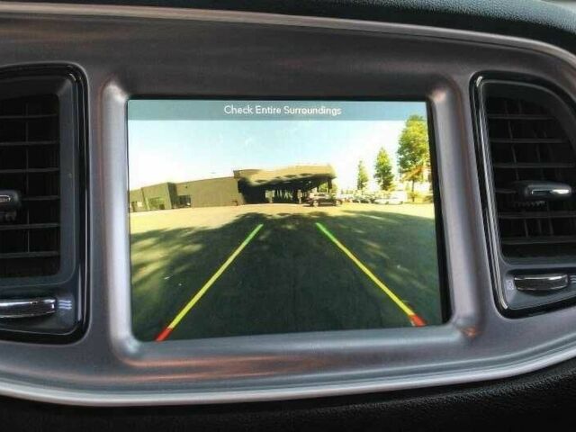 Черный Додж Челенджер, объемом двигателя 6.4 л и пробегом 53 тыс. км за 13900 $, фото 12 на Automoto.ua