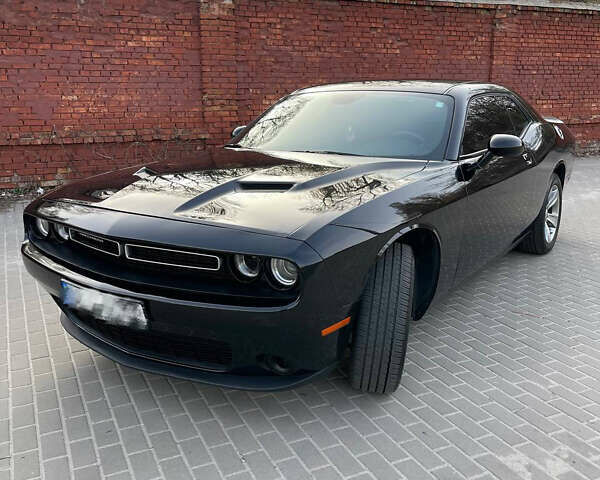 Чорний Додж Challenger, об'ємом двигуна 0 л та пробігом 35 тис. км за 22800 $, фото 3 на Automoto.ua