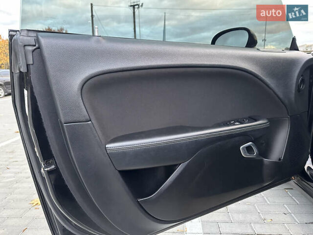 Черный Додж Челенджер, объемом двигателя 3.6 л и пробегом 161 тыс. км за 16900 $, фото 24 на Automoto.ua