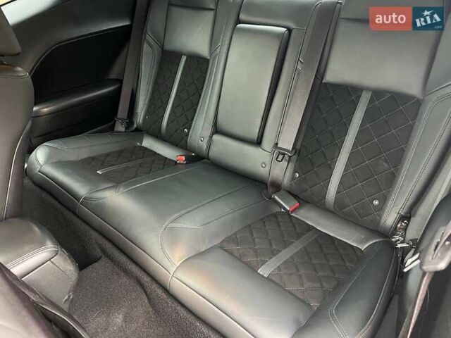 Черный Додж Челенджер, объемом двигателя 3.6 л и пробегом 115 тыс. км за 17990 $, фото 9 на Automoto.ua