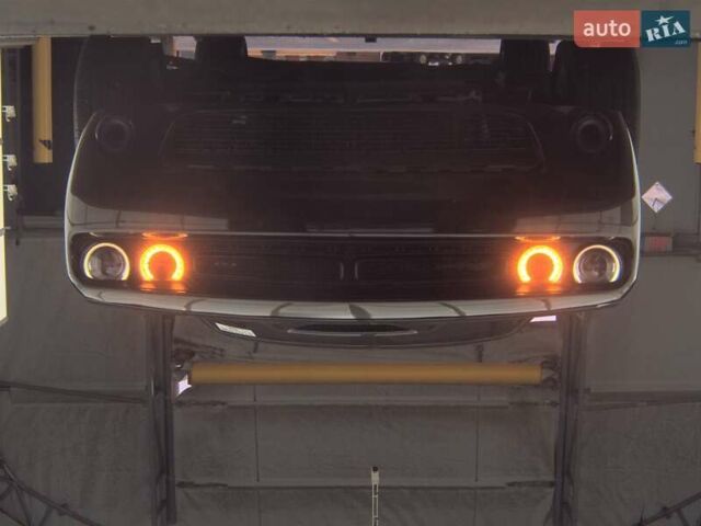 Чорний Додж Challenger, об'ємом двигуна 3.6 л та пробігом 103 тис. км за 13220 $, фото 2 на Automoto.ua