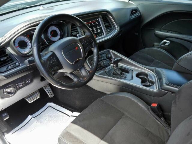 Додж Челенджер 2021 в Львове на Automoto.ua Черный Додж Челенджер, объемом двигателя 6.4 л и пробегом 28 тыс. км за 9900 $, фото 6 на Automoto.ua