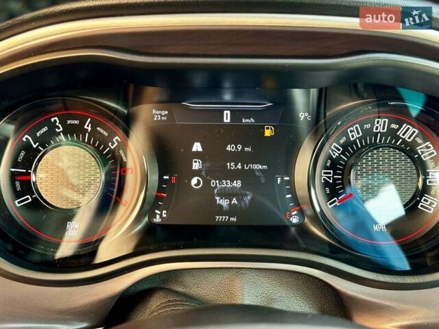 Чорний Додж Challenger, об'ємом двигуна 5.65 л та пробігом 12 тис. км за 38000 $, фото 29 на Automoto.ua