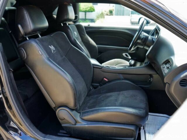 Додж Челенджер 2021 в Львове на Automoto.ua Черный Додж Челенджер, объемом двигателя 6.4 л и пробегом 28 тыс. км за 9900 $, фото 7 на Automoto.ua