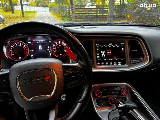 Додж Челенджер 2022 в Киеве на Automoto.ua Черный Додж Челенджер, объемом двигателя 5.7 л и пробегом 92 тыс. км за 35990 $, фото 23 на Automoto.ua