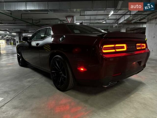 Додж Челенджер 2023 в Киеве на Automoto.ua Коричневый Додж Челенджер, объемом двигателя 5.65 л и пробегом 1 тыс. км за 56000 $, фото 5 на Automoto.ua