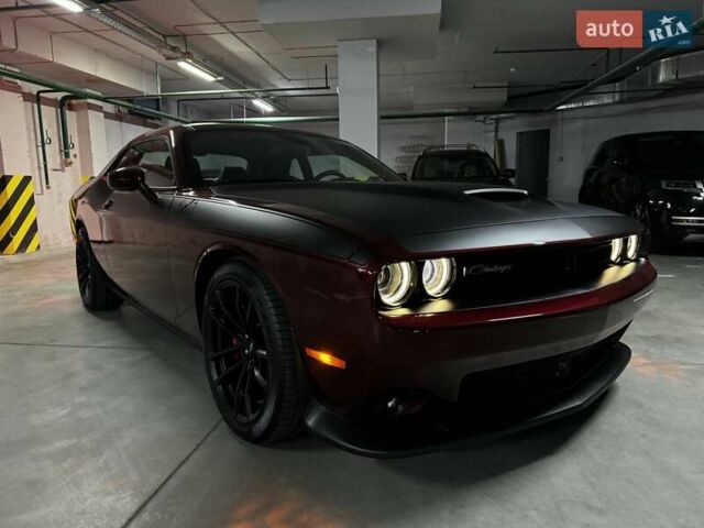 Додж Челенджер 2023 в Киеве на Automoto.ua Коричневый Додж Челенджер, объемом двигателя 5.65 л и пробегом 1 тыс. км за 56000 $, фото 11 на Automoto.ua