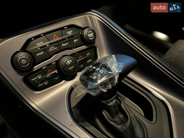 Додж Челенджер 2023 в Киеве на Automoto.ua Коричневый Додж Челенджер, объемом двигателя 5.65 л и пробегом 1 тыс. км за 56000 $, фото 26 на Automoto.ua