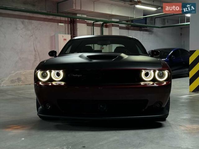 Додж Челенджер 2023 в Киеве на Automoto.ua Коричневый Додж Челенджер, объемом двигателя 5.65 л и пробегом 1 тыс. км за 56000 $, фото 1 на Automoto.ua