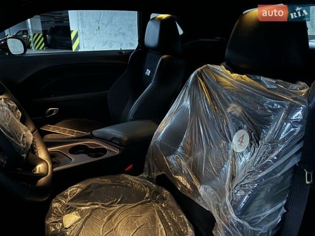 Додж Челенджер 2023 в Киеве на Automoto.ua Коричневый Додж Челенджер, объемом двигателя 5.65 л и пробегом 1 тыс. км за 56000 $, фото 19 на Automoto.ua