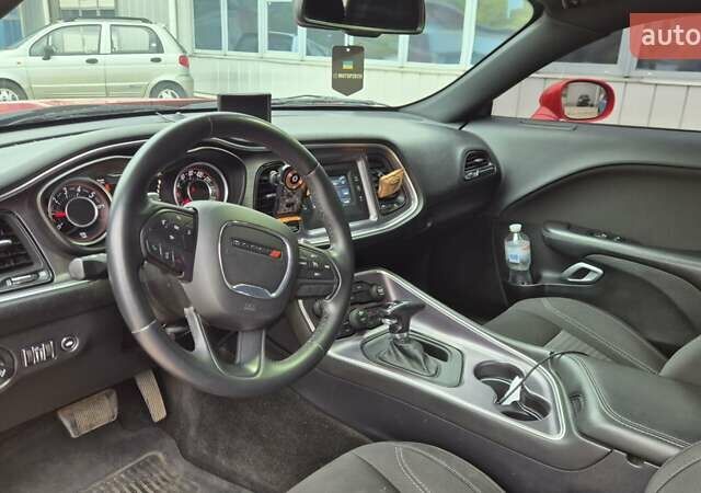 Червоний Додж Challenger, об'ємом двигуна 3.6 л та пробігом 124 тис. км за 15700 $, фото 58 на Automoto.ua