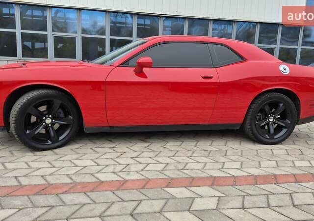 Червоний Додж Challenger, об'ємом двигуна 3.6 л та пробігом 124 тис. км за 15700 $, фото 6 на Automoto.ua
