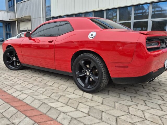 Червоний Додж Challenger, об'ємом двигуна 3.6 л та пробігом 124 тис. км за 15700 $, фото 2 на Automoto.ua