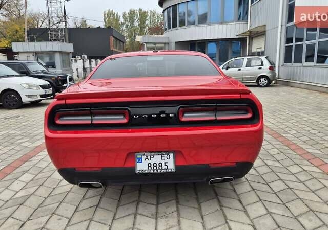 Червоний Додж Challenger, об'ємом двигуна 3.6 л та пробігом 124 тис. км за 15700 $, фото 21 на Automoto.ua