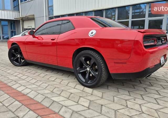 Червоний Додж Challenger, об'ємом двигуна 3.6 л та пробігом 124 тис. км за 15700 $, фото 48 на Automoto.ua