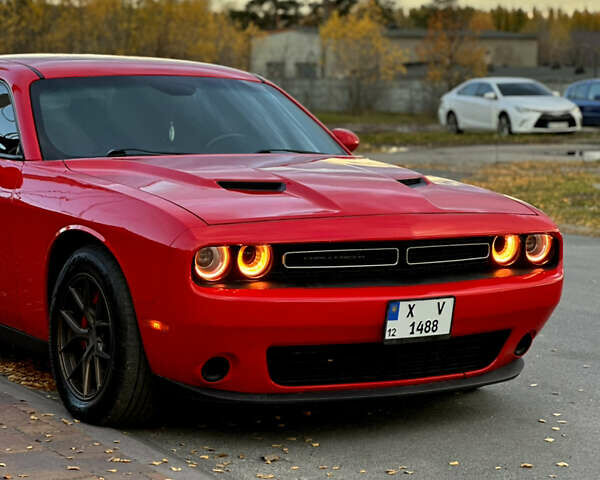 Красный Додж Челенджер, объемом двигателя 3.6 л и пробегом 159 тыс. км за 17200 $, фото 24 на Automoto.ua