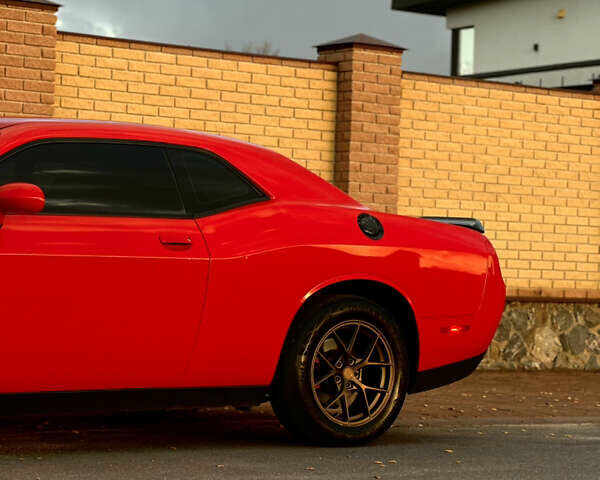 Красный Додж Челенджер, объемом двигателя 3.6 л и пробегом 159 тыс. км за 17200 $, фото 13 на Automoto.ua