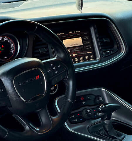 Красный Додж Челенджер, объемом двигателя 3.6 л и пробегом 159 тыс. км за 17200 $, фото 40 на Automoto.ua