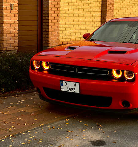 Красный Додж Челенджер, объемом двигателя 3.6 л и пробегом 159 тыс. км за 17200 $, фото 9 на Automoto.ua