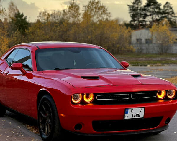 Красный Додж Челенджер, объемом двигателя 3.6 л и пробегом 159 тыс. км за 17200 $, фото 21 на Automoto.ua