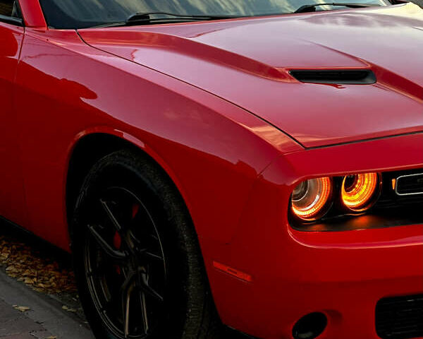 Красный Додж Челенджер, объемом двигателя 3.6 л и пробегом 159 тыс. км за 17200 $, фото 55 на Automoto.ua